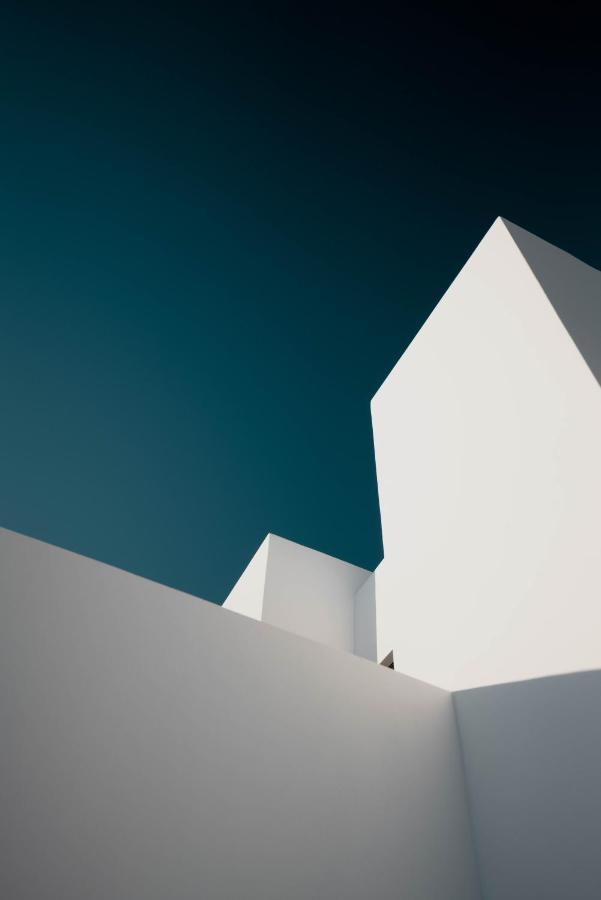 Cubic Mykonos Seafront Design Suites Орнос Екстериор снимка