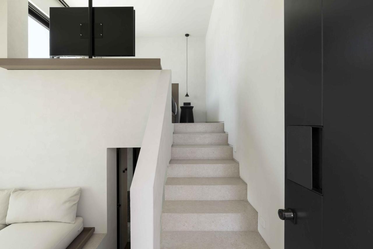 Cubic Mykonos Seafront Design Suites Орнос Екстериор снимка