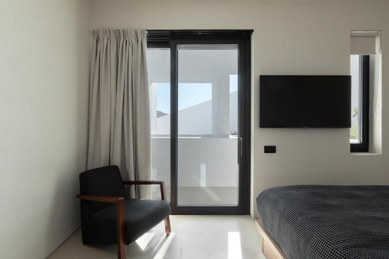 Cubic Mykonos Seafront Design Suites Орнос Екстериор снимка